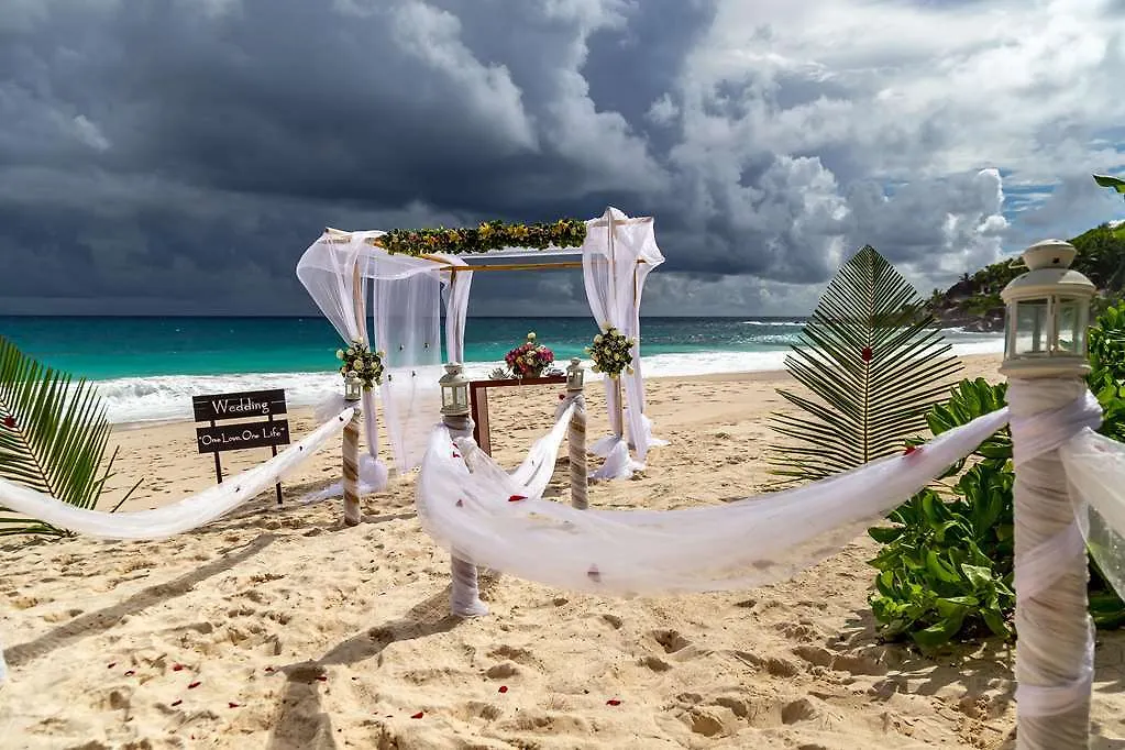 ***** Resort Banyan Tree Seychelles Hotel Takamaka Seychelles