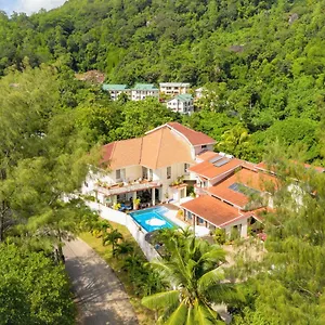 Carana Hilltop Maison d'hôtes